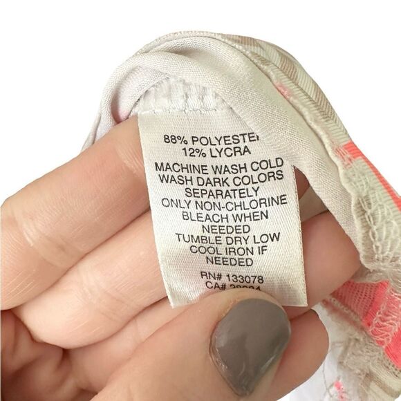 Lucky In Love White & Pink Multi Print Sleeveless Golf Polo Top - Picture 6 of 6